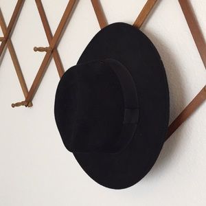 Black hat- southwestern fedora